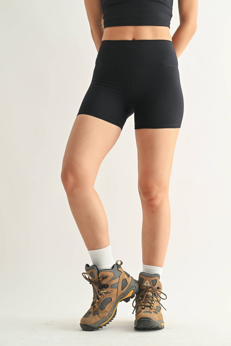 Mono B - Venice Cloud Light Contour Biker Shorts: Black / S:M:L (2:2:2)