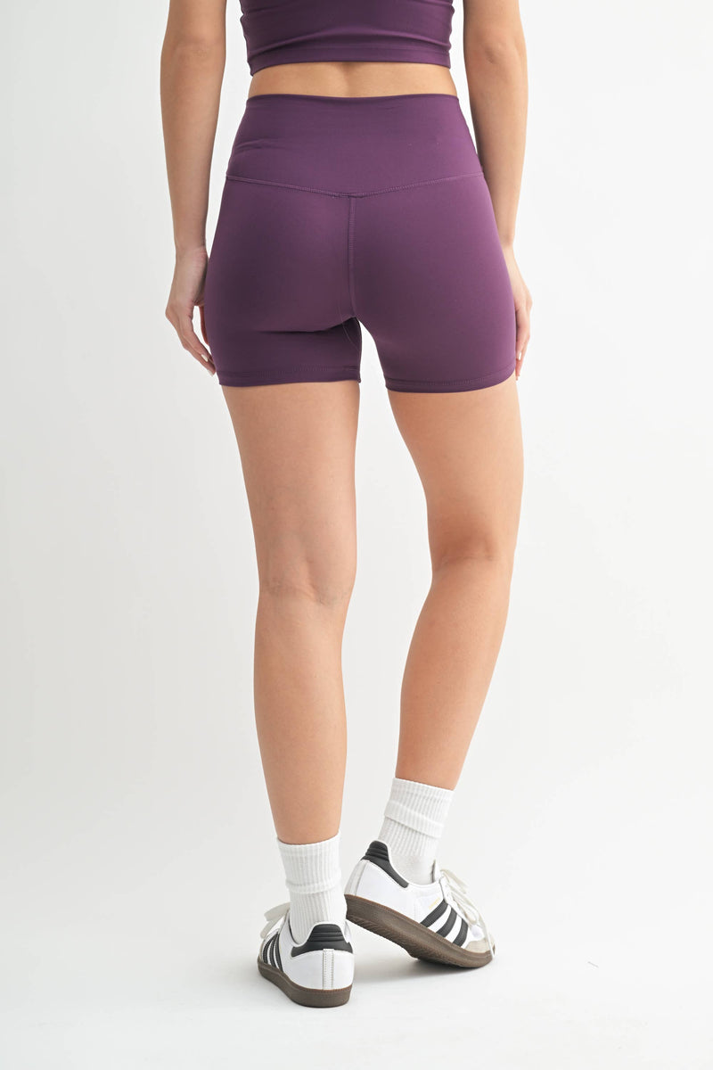 Mono B - Venice Cloud Light Contour Biker Shorts: Black / S:M:L (2:2:2)
