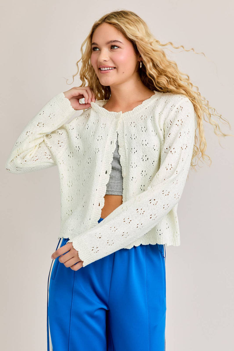 LE LIS - SCALLOP EDGE SWEATER CARDIGAN: White / S