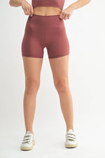 Mono B - Venice Cloud Light Contour Biker Shorts: Black / S:M:L (2:2:2)